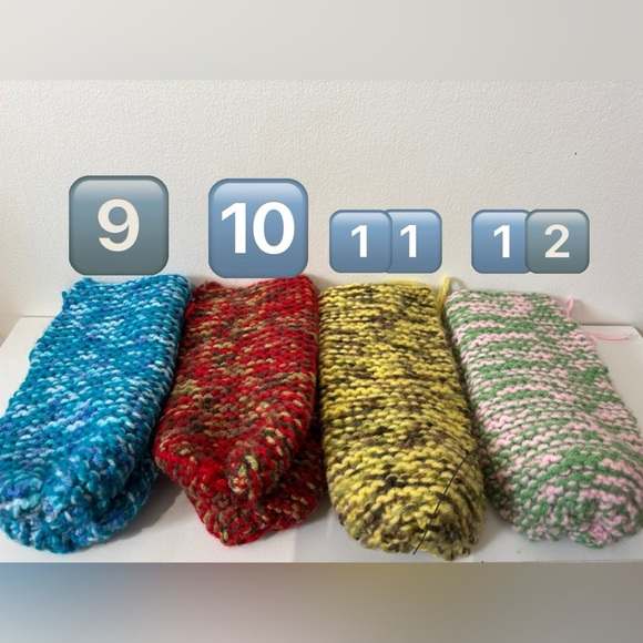 🧶🧡 HAND KNITTED SLIPPERS 🧡🧶 - Picture 8 of 8